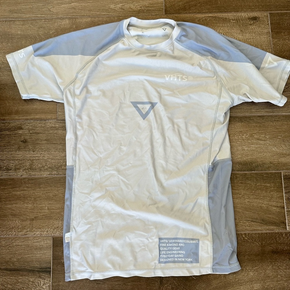 VHTS Frieza edition rash guard 

Size: XL
Condition: 8.5/10